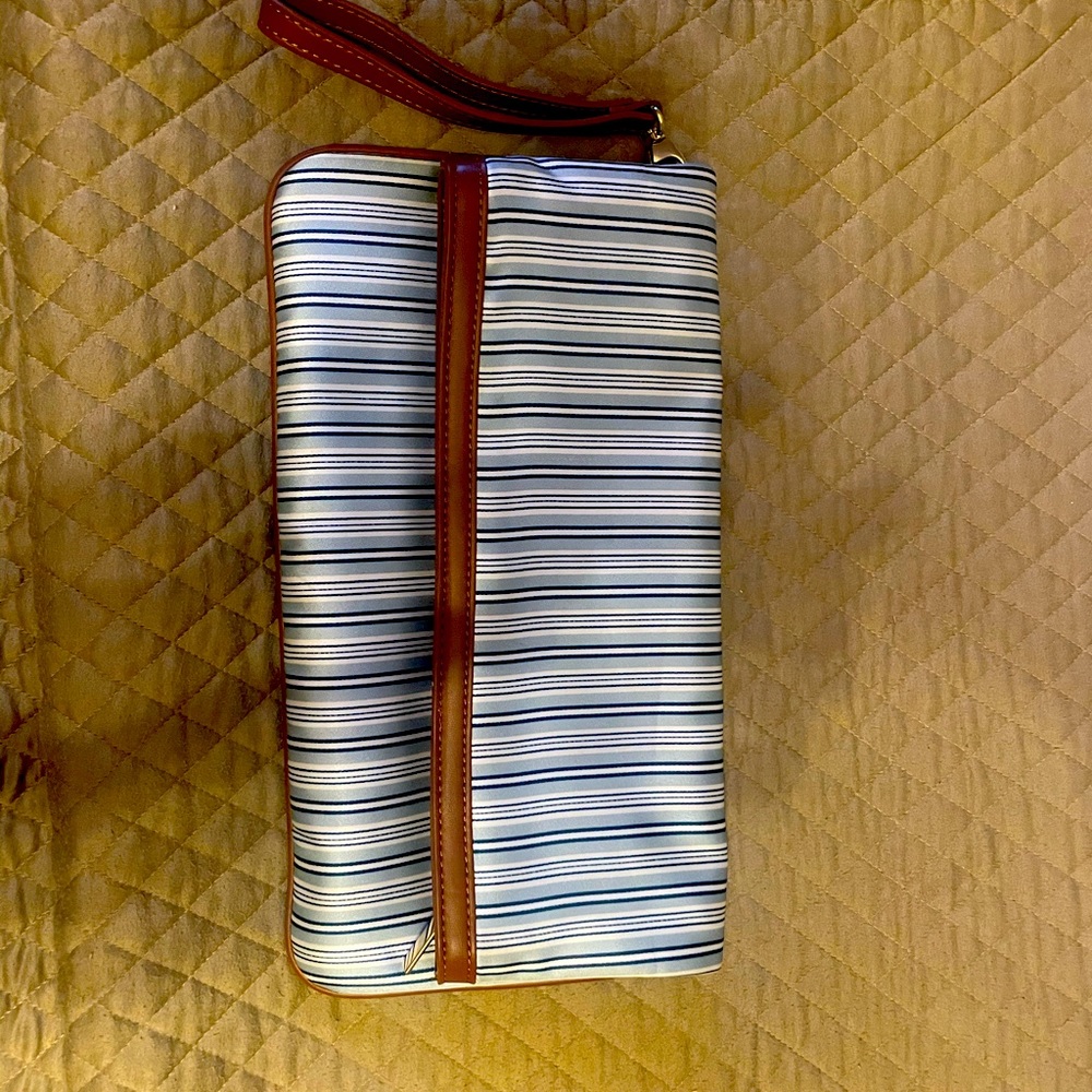 Striped medium size clutch